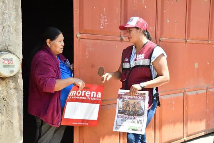 Celeste Ascencio recorre Caltzontzin y reafirma la importancia de la organización y la información