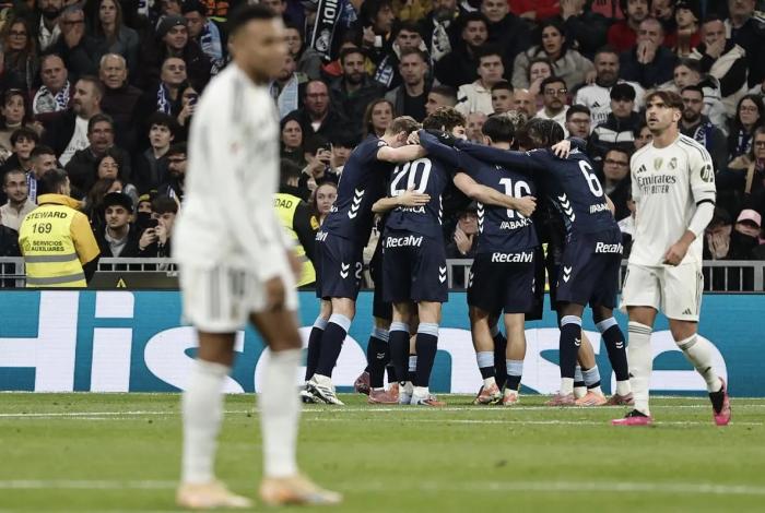 Celta de Vigo sorprende 2-0 al Real Madrid en su casa del Bernabéu