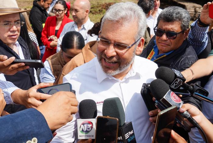 Cerca 30 municipios han donado predios para viviendas del Bienestar: Bedolla