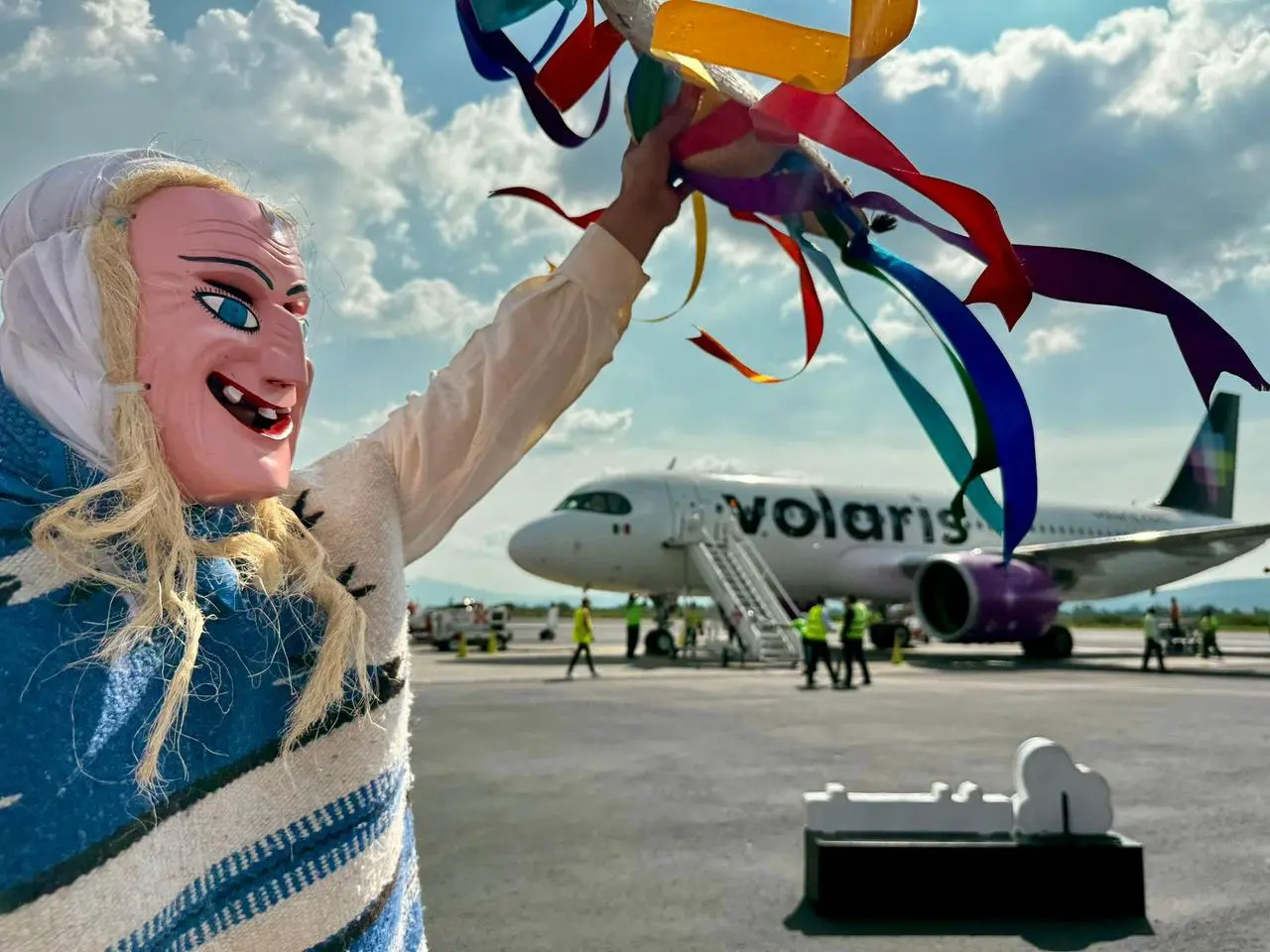 Cerca de 300 pasajeros en el primer vuelo de Morelia a Ixtapa-Zihuatanejo afirma Sectur