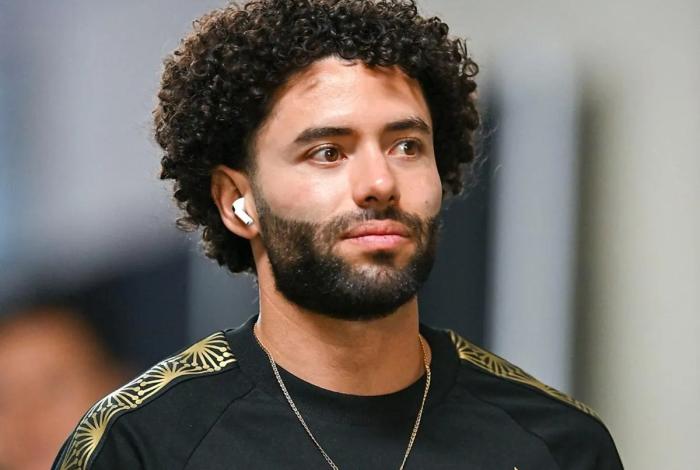 César Huerta fuera del Tri para amistosos ante Japón y Corea