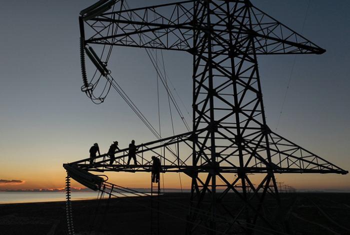 CFE lanza plan de expansión eléctrica con 58 proyectos y participación privada