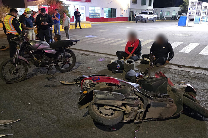 Choque de motocicletas deja 4 personas heridas, en Zamora; 2 de los lesionados son menores