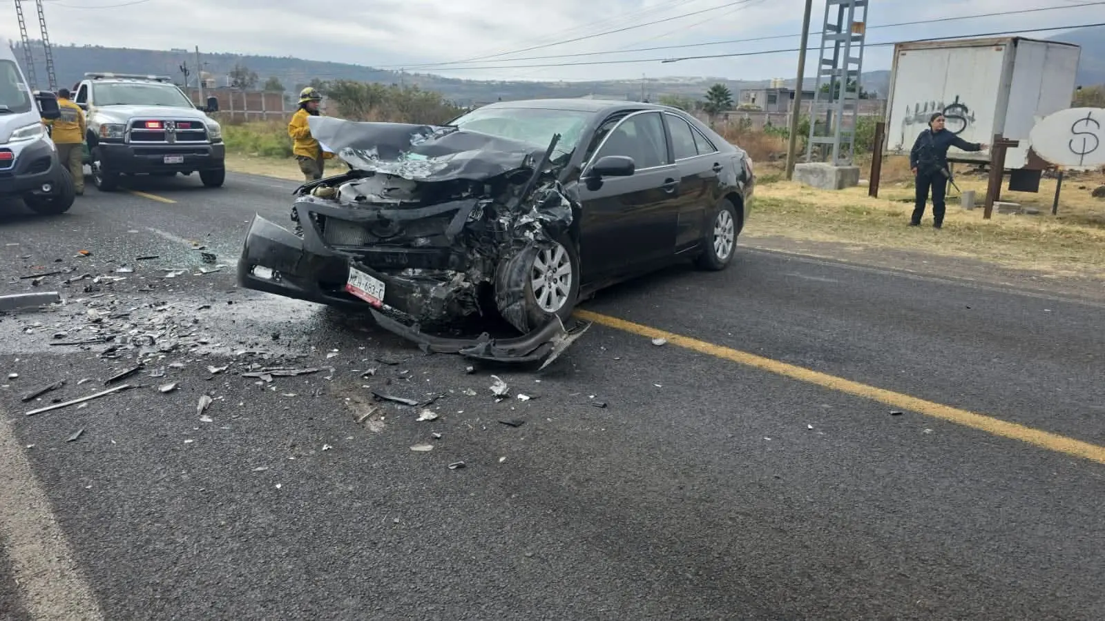 Choque frontal deja un herido en La Mintzita
