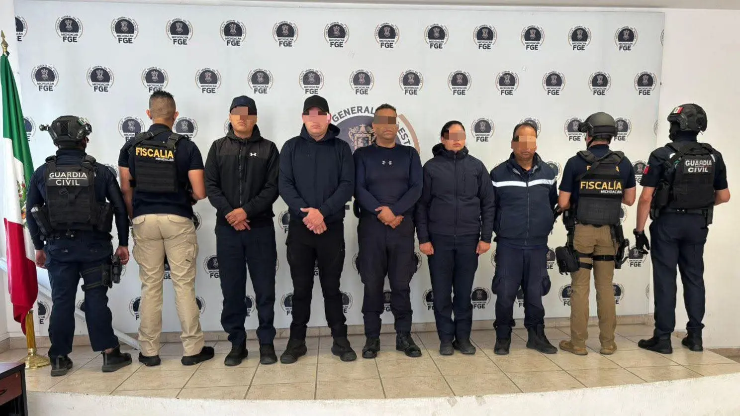 Cinco elementos de la Guardia Civil extorsionaban con 20 mil pesos a comerciante: Fueron detenidos