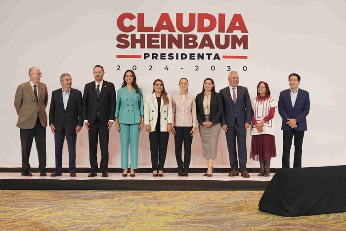 CLAUDIA SHEINBAUM Y GOBERNADORES DEL OCCIDENTE DEL PAÍS PLANTEAN AGUA, CARRETERAS, FERROCARRILES Y TRANSPORTE PÚBLICO COMO PROYECTOS ESTRATÉGICOS