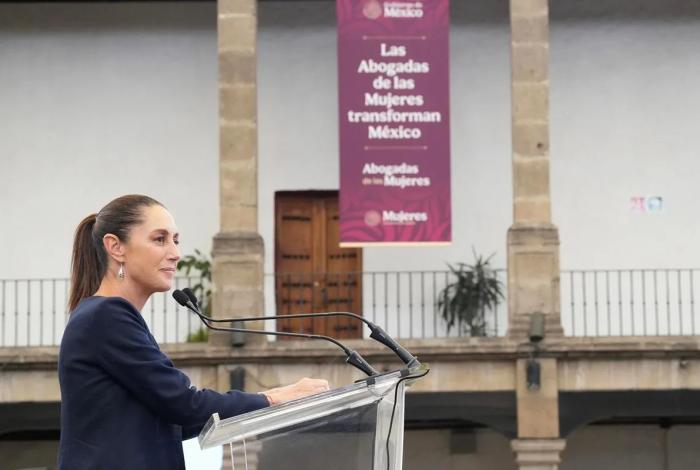 Claudia Sheinbaum y Ronald D. Johnson dialogan sobre arancel del 30% a las exportaciones