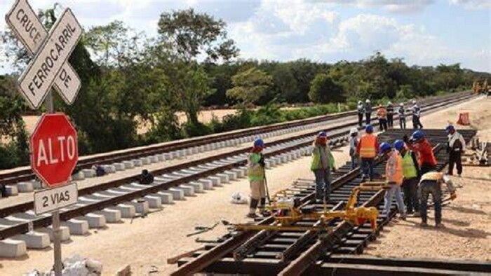 Colapsa estructura del Tren Maya en Chetumal, Quintana Roo, por las lluvias