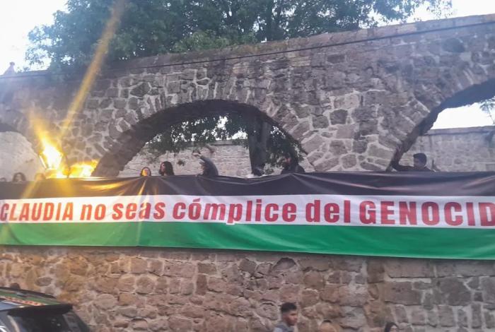 Comité en Solidaridad con Palestina irrumpe en el FICM; exigen romper relaciones con Israel