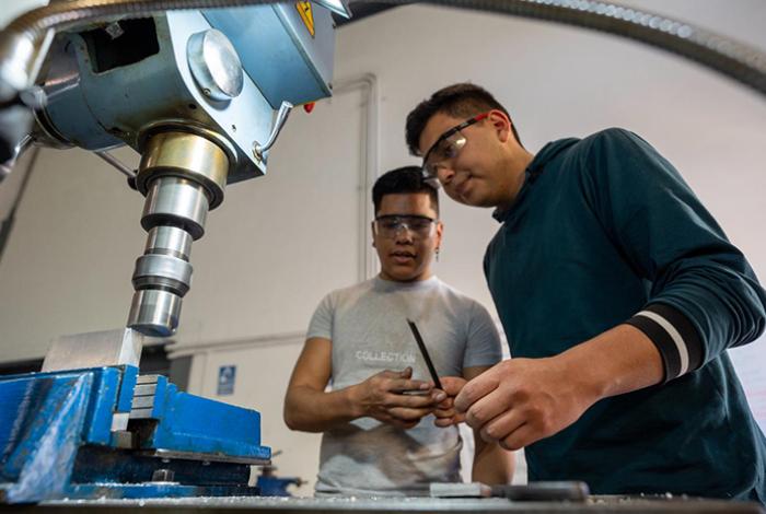 Con aval internacional, ingenierías de la UMSNH cuentan con sello de calidad