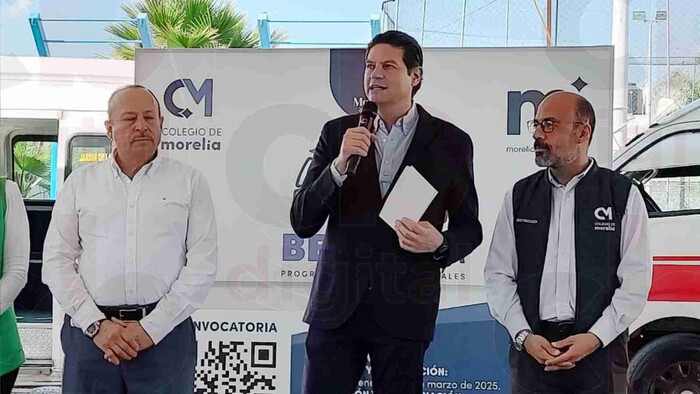 Con ayuda del transporte público, Gobierno de Morelia invita a jóvenes a la convocatoria de Becas CM 2025