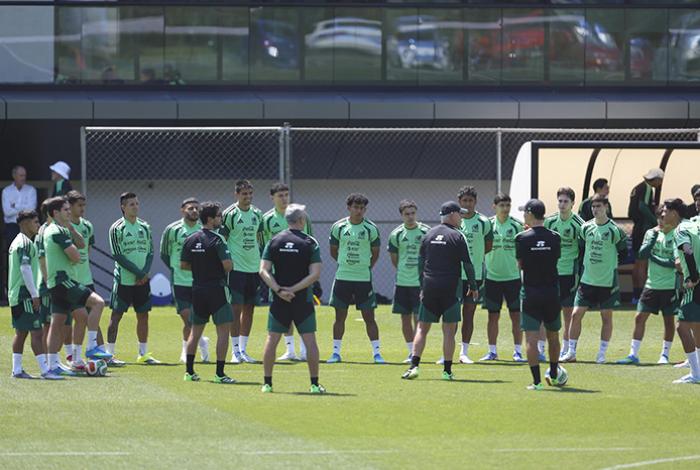 Con cinco lesionados recuperados, México entrena de cara al amistoso contra Serbia