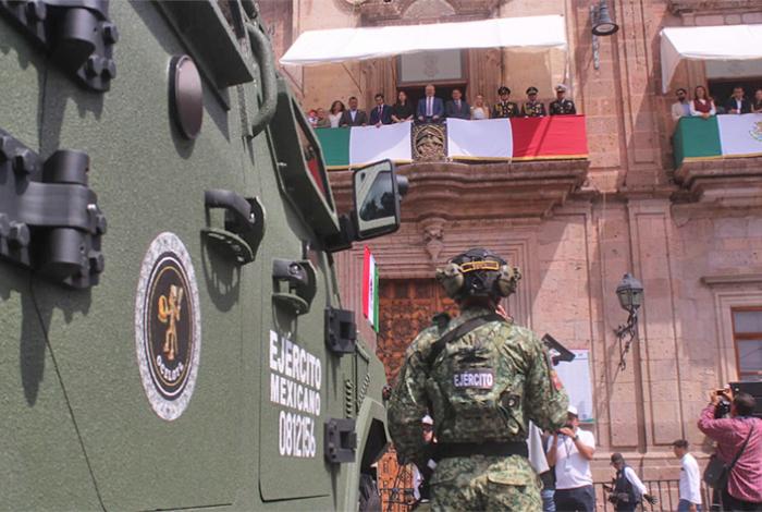 Con desfile presidido por Bedolla, miles de familias celebran el 215 Aniversario del Inicio de la Independencia