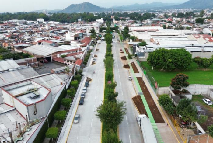 Con inversión 100% estatal, entrega Bedolla renovado el Boulevard Industrial en Uruapan