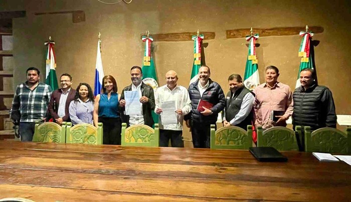 Con maquinaria especializada continuará conservación del lago de Pátzcuaro