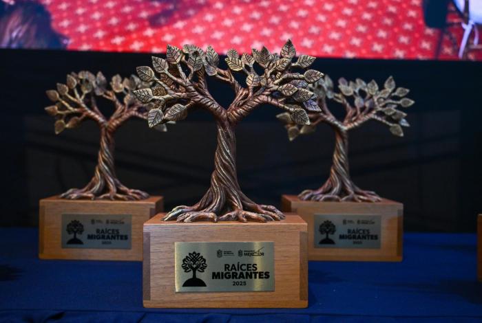 Con ‘Raíces Migrantes’ reconocen a activistas por los derechos de connacionales