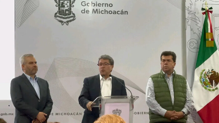 Con reforma, se bajarán salarios onerosos de jueces federales y estatales: senador