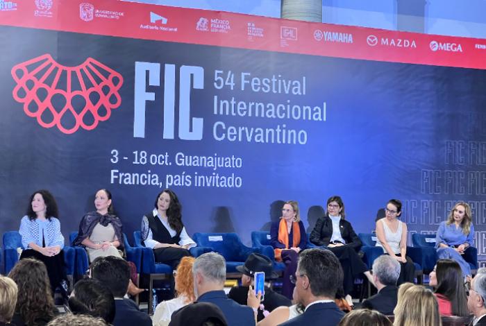 Con un presídium conformado por mujeres, inauguran oficialmente el 54 Festival Internacional Cervantino