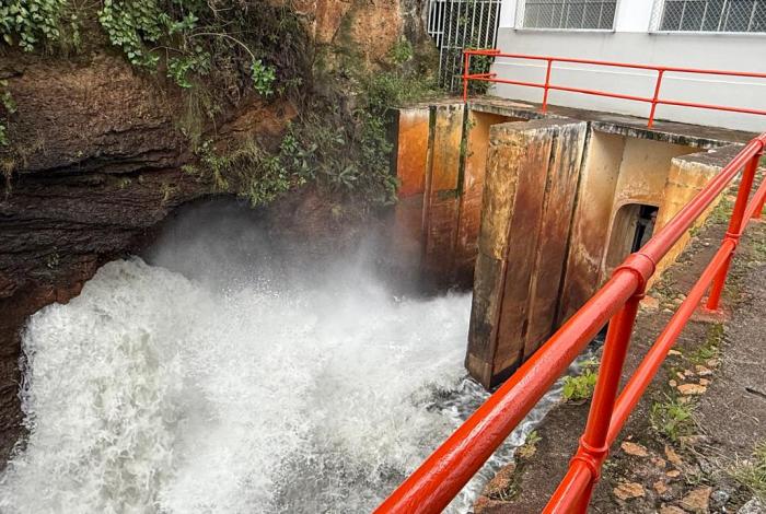 Conagua disminuye el desfogue de la presa de Cointzio