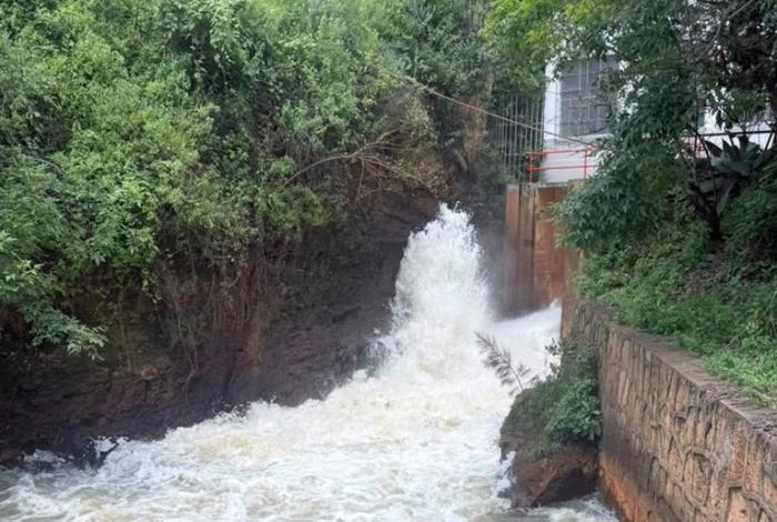 Conagua Michoacán realiza desfogue controlado de la presa de Cointzio