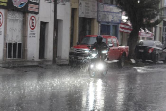 Conagua monitorea posible ciclón en Michoacán en una semana; pronostica granizo para hoy