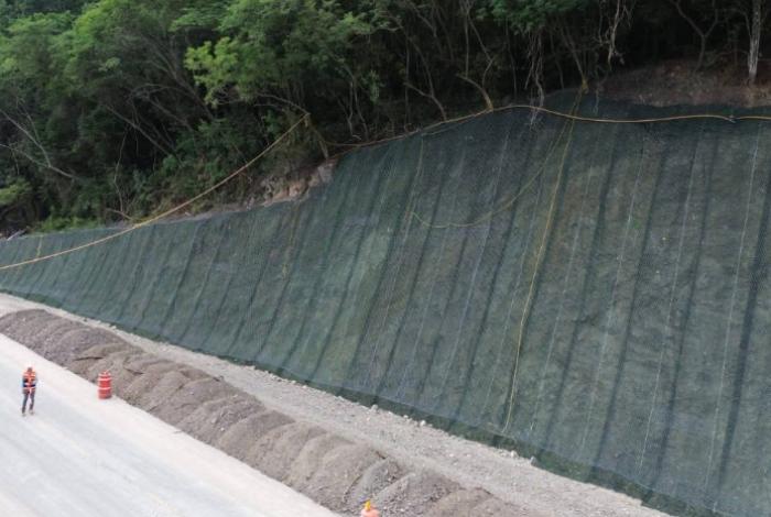 Concluye en diciembre estabilización de taludes en carretera Playa Azul - Manzanillo: SICT