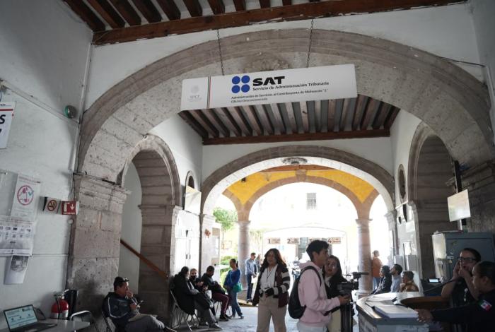 Condicionar factura a constancia de situación fiscal, causa de multa