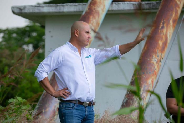 Conexión en colonia Ríos Mexicanos mejorará el suministro de agua en la zona: Adolfo Torres