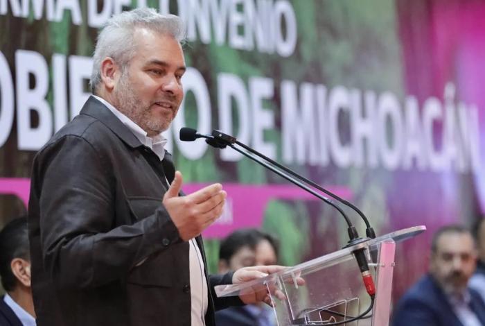 Confirma Bedolla captura en Los Reyes a 17 integrantes del crimen organizado; 12 son colombianos