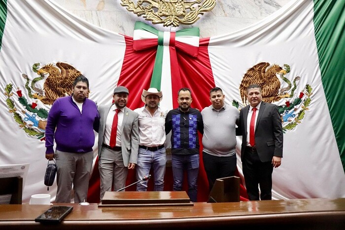 Congreso avala acuerdo de Hugo Rangel para fortalecer a mezcaleros