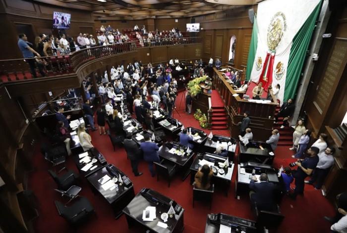 Congreso de Michoacán aprueba reforma para facilitar empleo a jóvenes y recién egresados