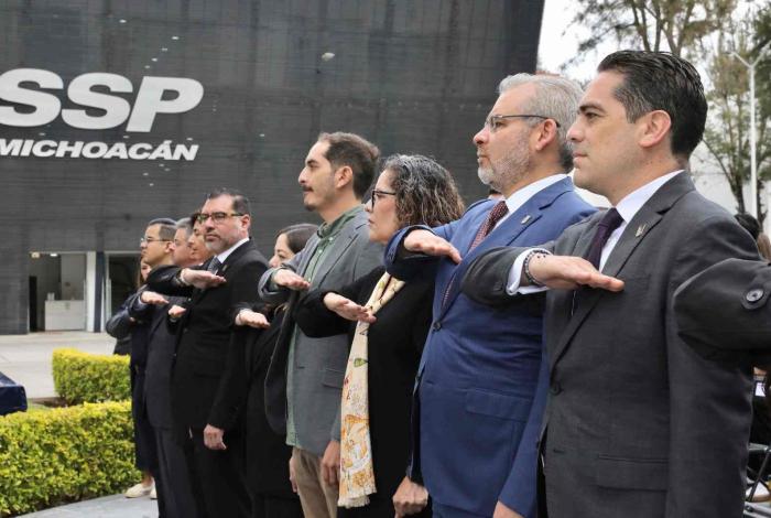 Conmemora Bedolla el 20 Aniversario Luctuoso de Zarazúa Ortega