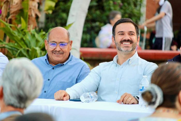 Conmemora Yankel Benítez 52 aniversario de la colonia Expropiación Petrolera