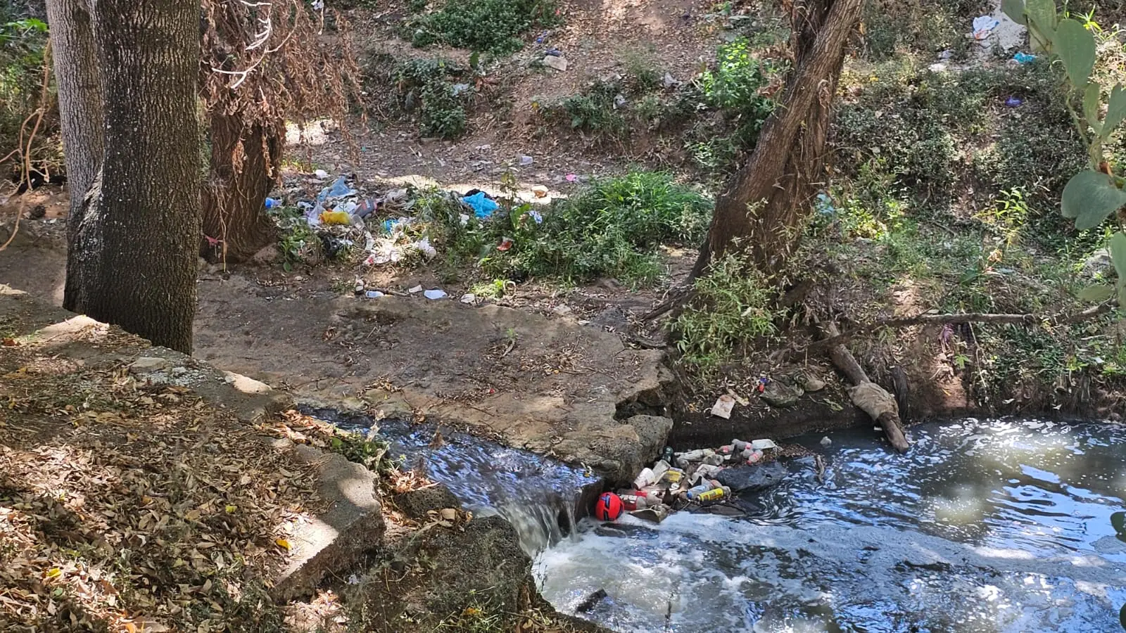 Contaminación y basura, problemática del río chiquito