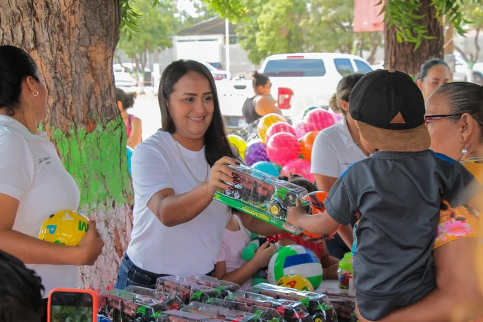 Continúa DIF Municipal con Entrega de Juguetes en Tenencias