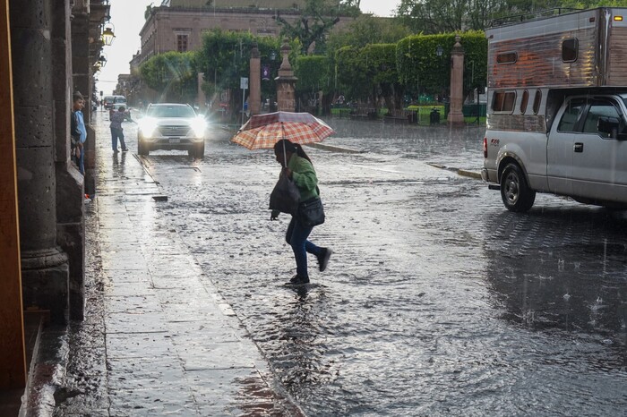 Continuarán las lluvias vespertinas este jueves en Michoacán