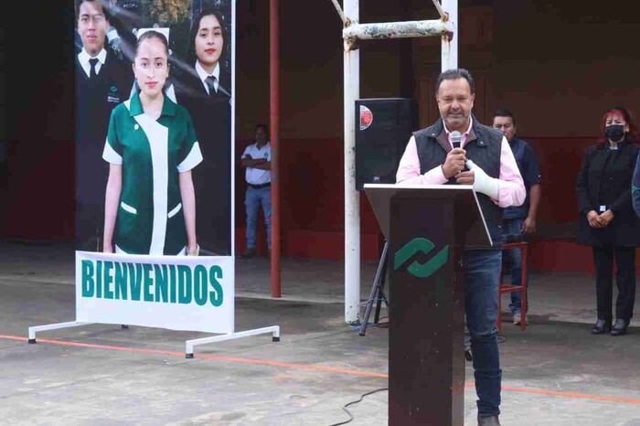 “Continuaremos apoyando al Sector Educativo el cual siempre ha sido una prioridad en esta administración municipal”: Julio Arreola, alcalde.