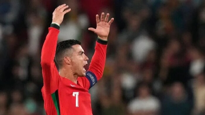 Cristiano Ronaldo celebra los mil millones de seguidores en redes sociales