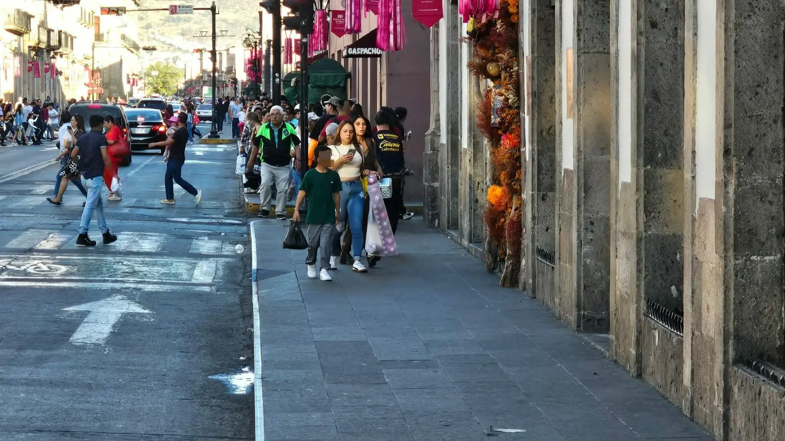 Cuesta de enero afecta a comercios del Centro Histórico de Morelia