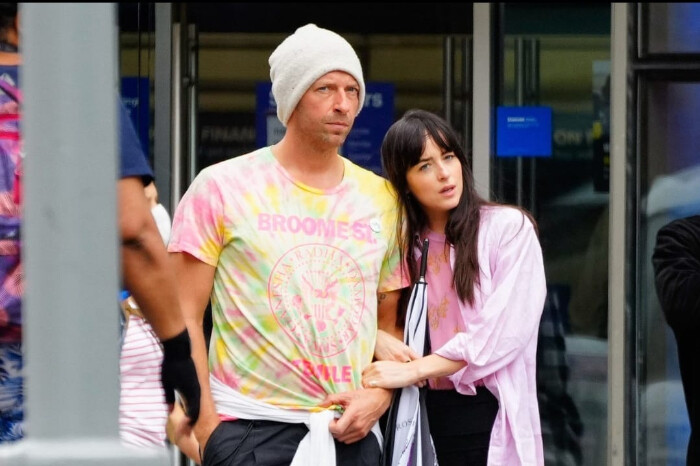 ¿Dakota Johnson y Chris Martin terminan su compromiso? Esto se sabe