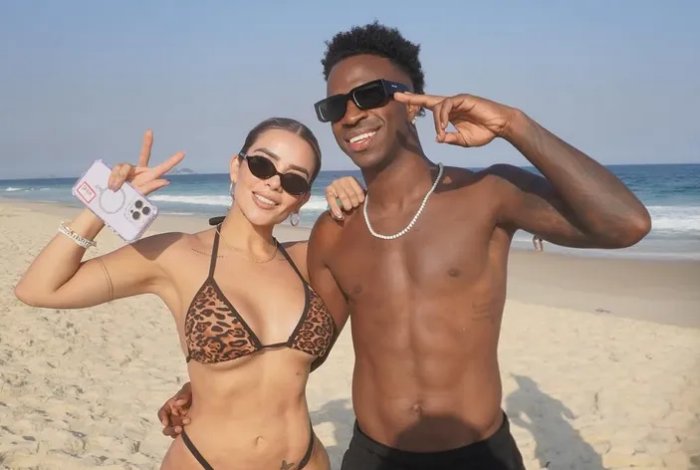 Dania Méndez y Vinicius Jr. en la playa: ¿romance a la vista?