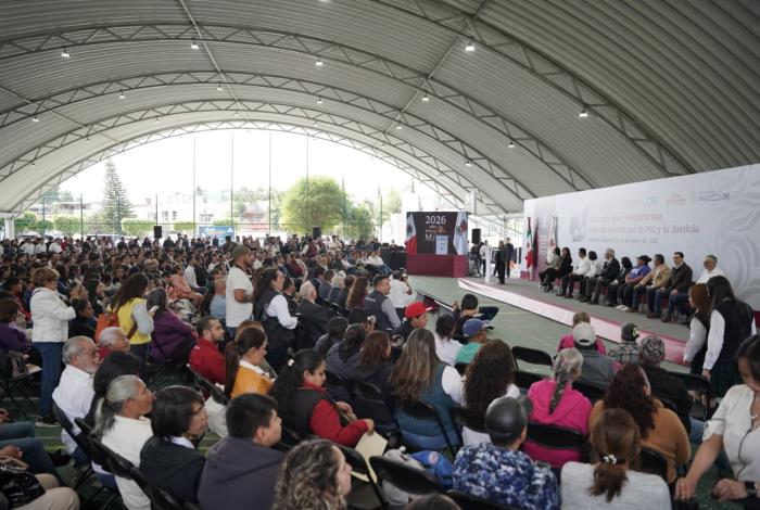 Darán internet gratuito a 237 mil estudiantes de Michoacán