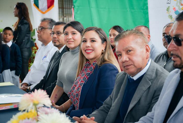 Dayana Pérez Mendoza destaca la importancia de la educación en el arranque del ciclo escolar