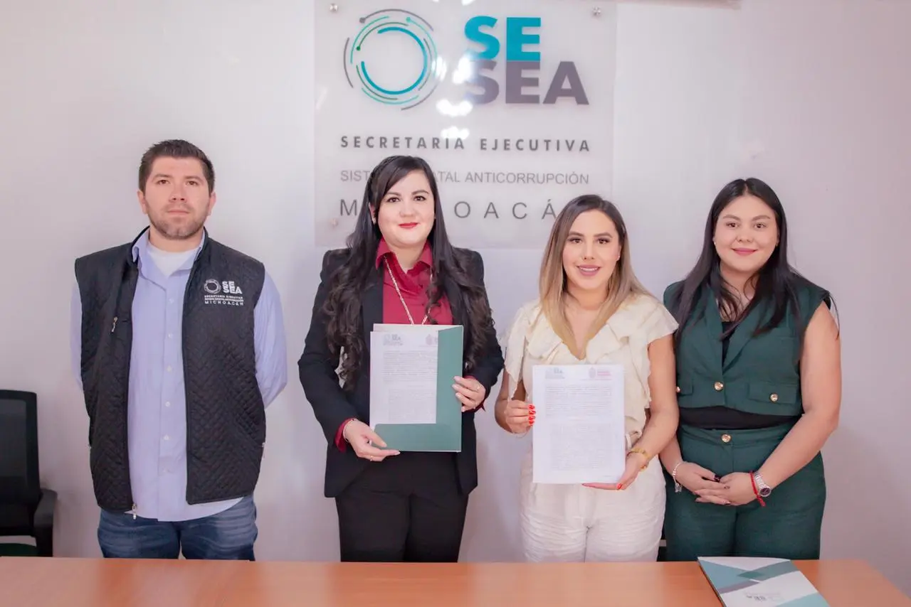 Dayana Pérez Mendoza fortalece la transparencia en Salvador Escalante con la firma de convenio con SESEA