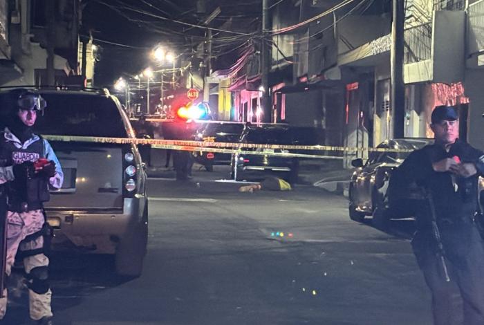 De al menos 5 balazos matan a un joven en la colonia Bellavista, en Uruapan