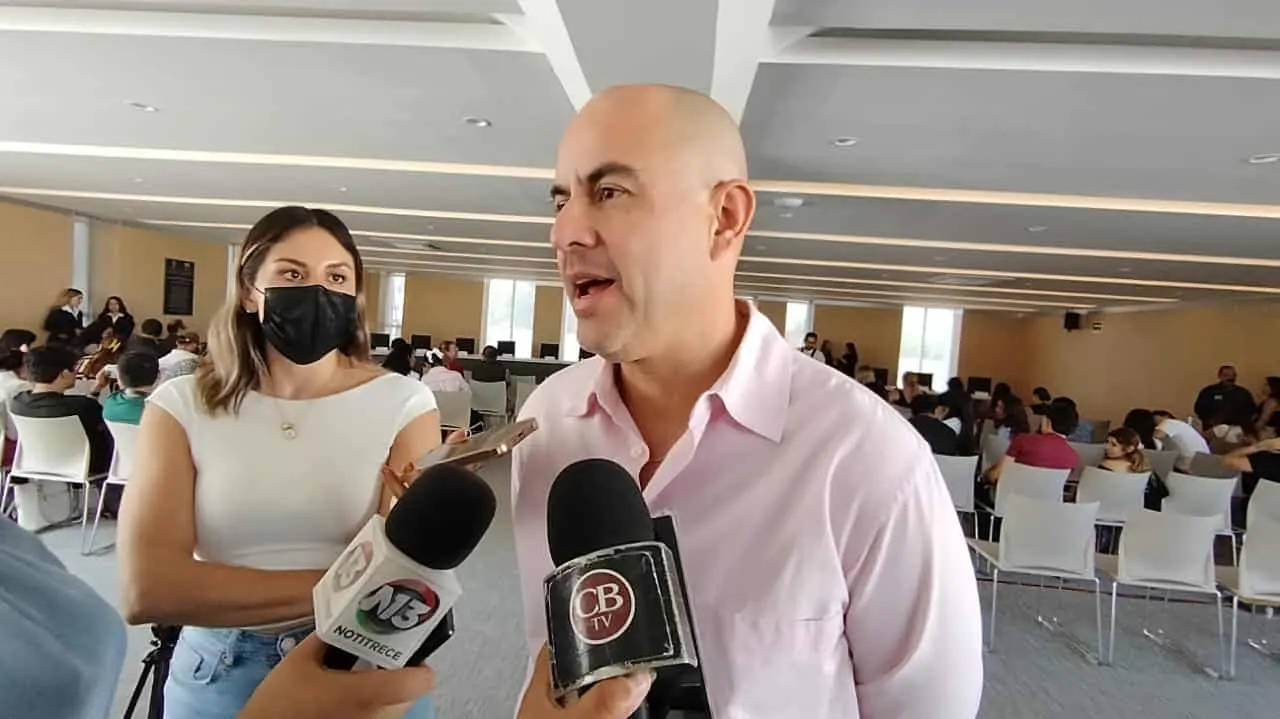 Declara Adolfo Torres que sería un honor estar al frente de Morelia