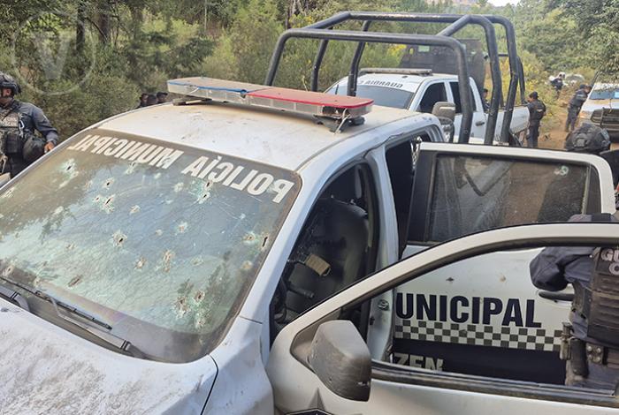 Delincuentes atacan a policías de Nahuatzen a balazos y con drones explosivos