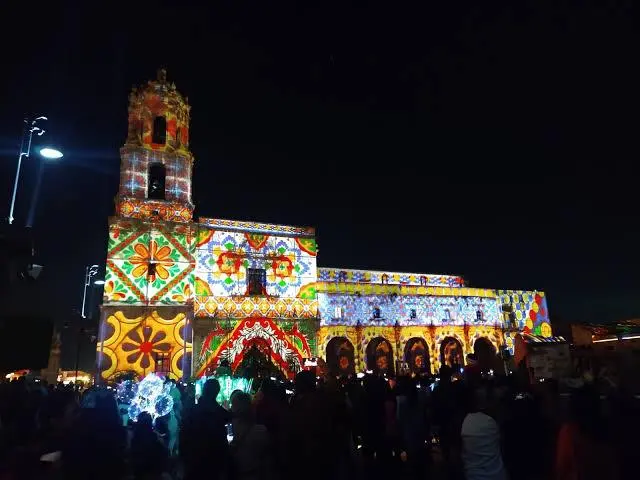 Derrama económica en el Centro Histórico disminuye hasta un 70% cuando no se realiza el encendido de Catedral