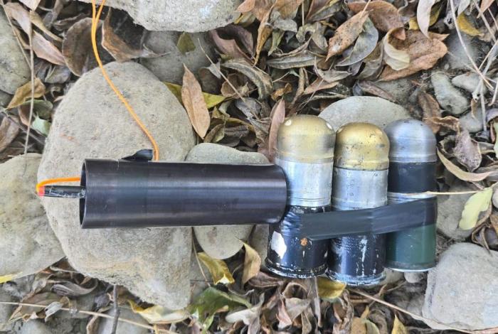 Desactivados, tres artefactos explosivos en Coahuayana