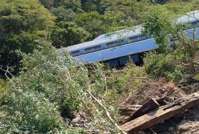 Descarrila tren Transístmico, en Oaxaca